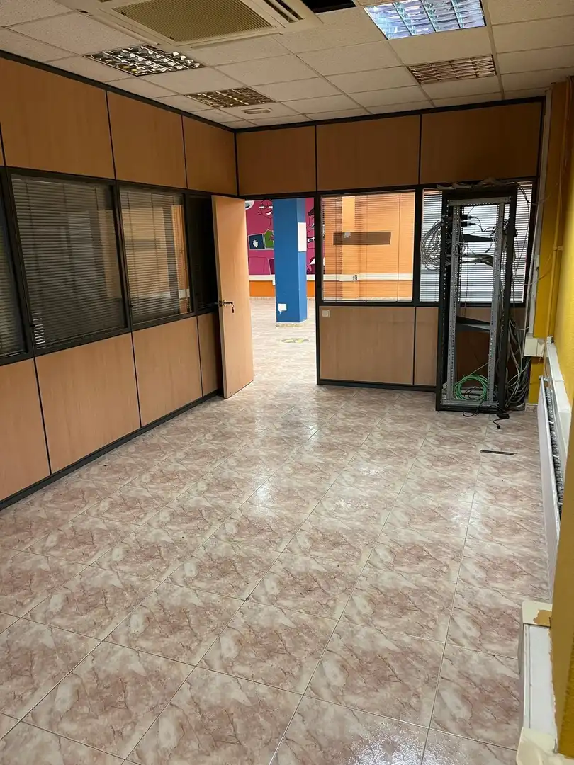 Büro zum Verkauf in Calle de Valentín Beato, imagen 2