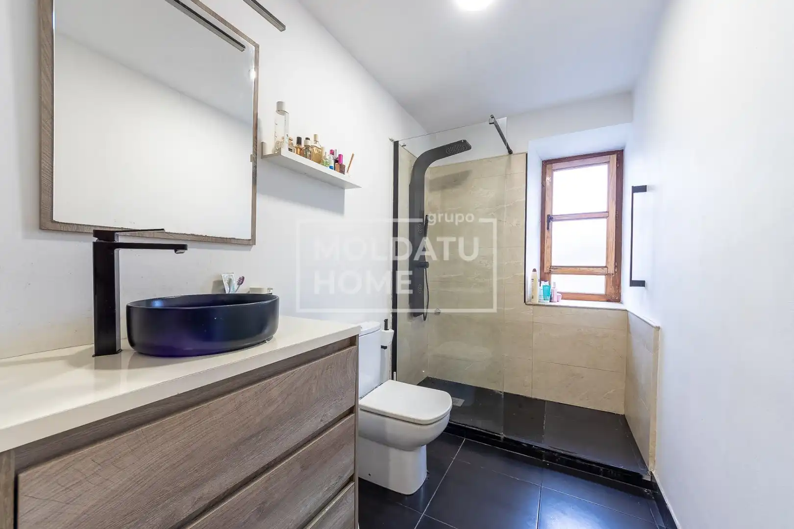Baño de Piso en venta en Orozko con Calefacción