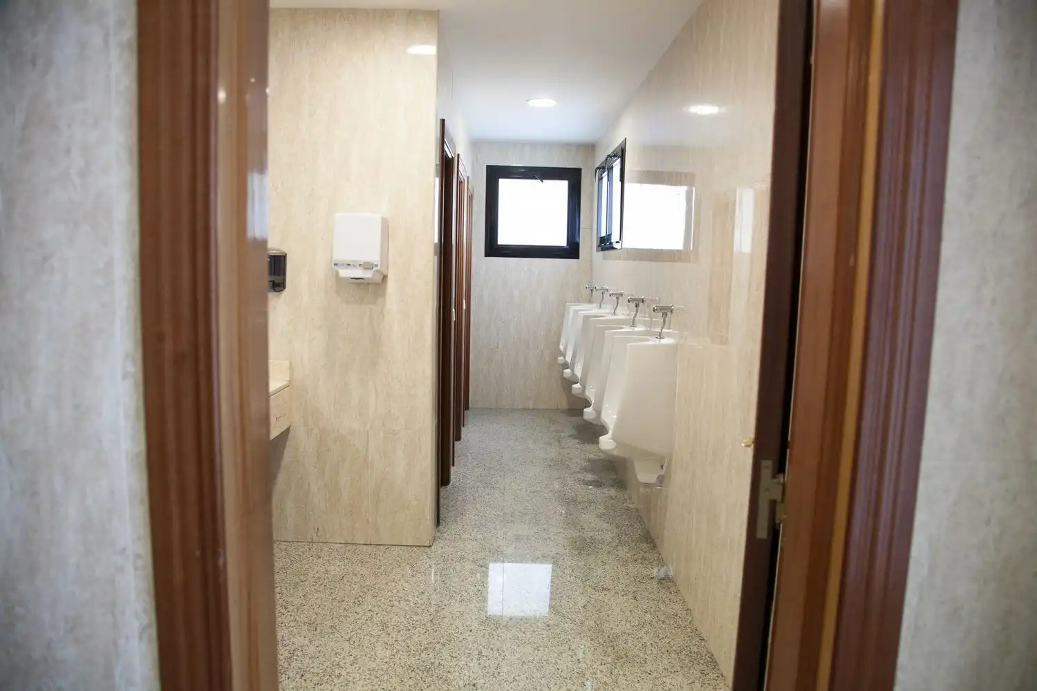 Baño de Edificio en venta en Villalbilla