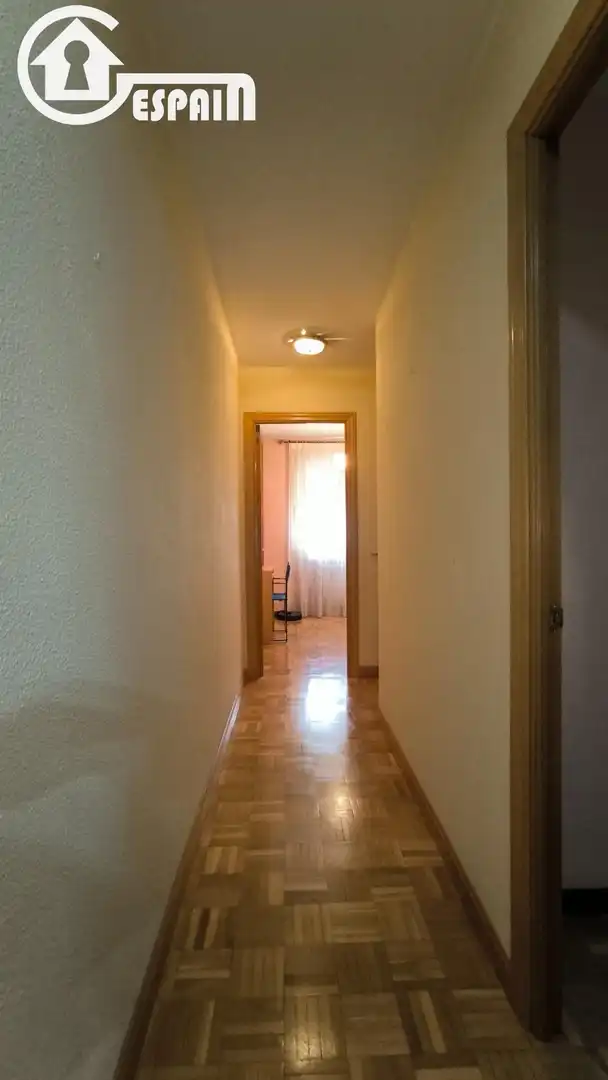 Flat for sale in Madrid  with Air Conditioner and Heating