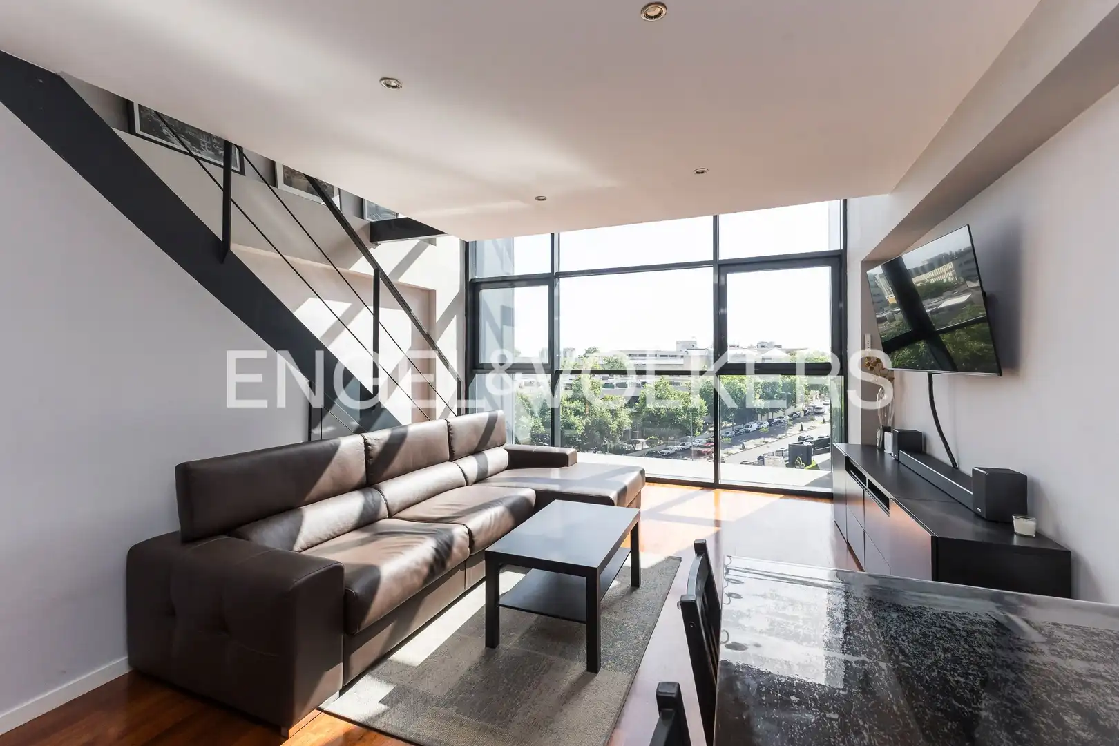 Sala d'estar de Loft de lloguer en San Sebastián de los Reyes amb Aire condicionat, Calefacció i Piscina