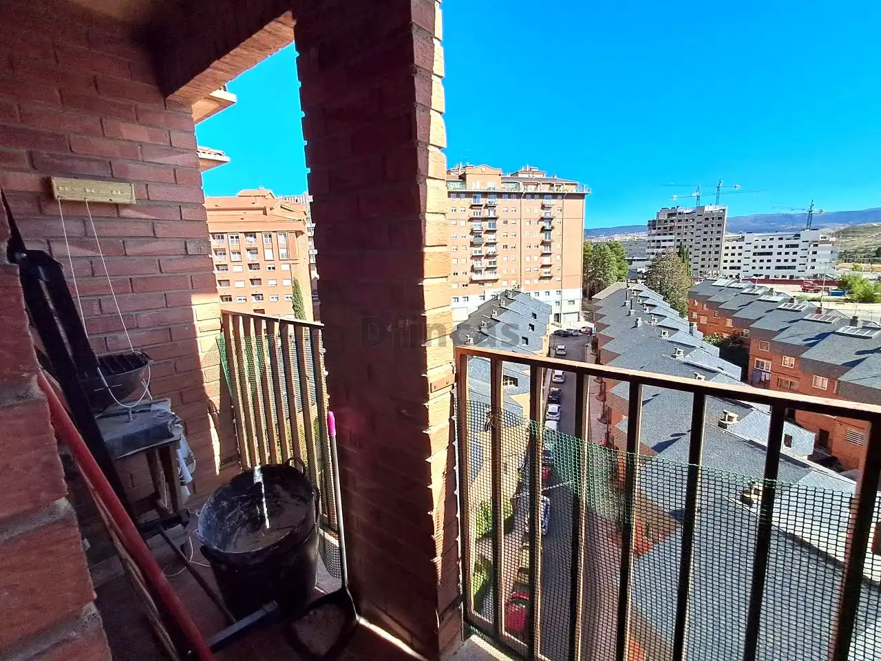 Terrassa de Pis de lloguer en Teruel amb Calefacció, Traster i Moblat