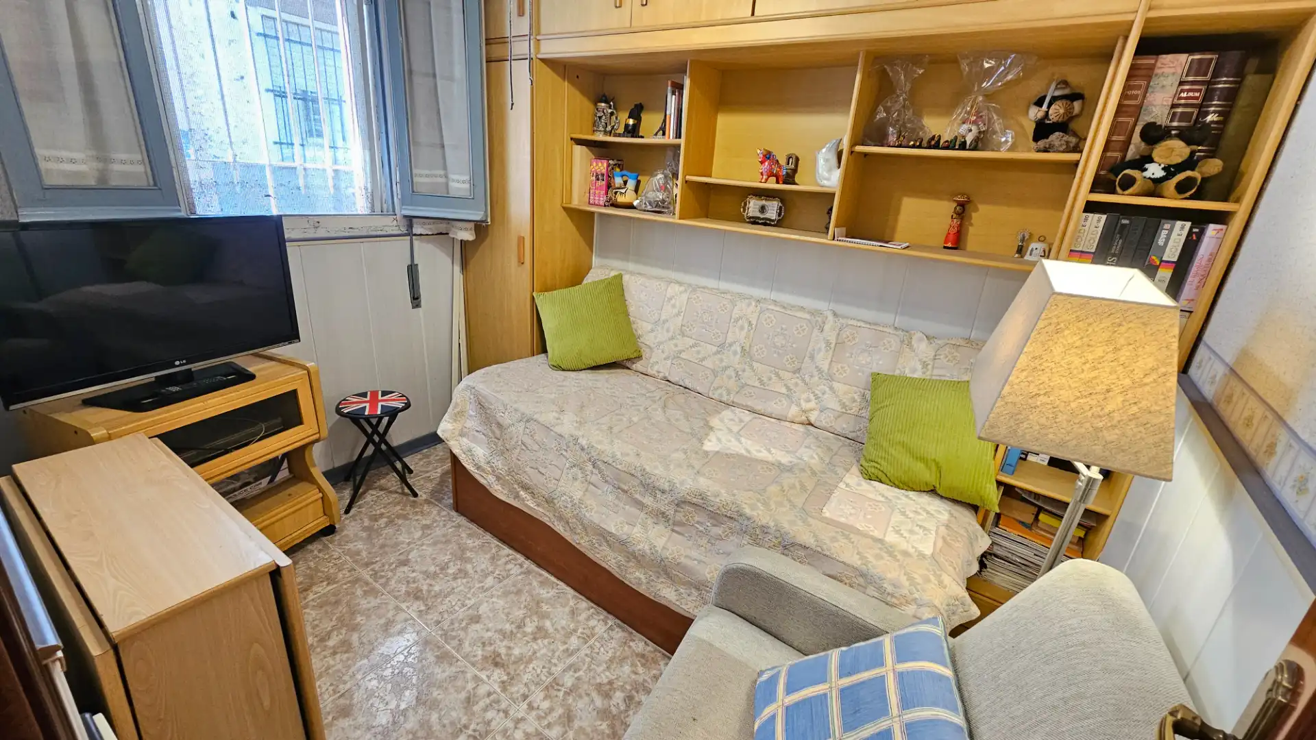 Dormitori de Pis en venda en Tarragona amb Calefacció i Moblat