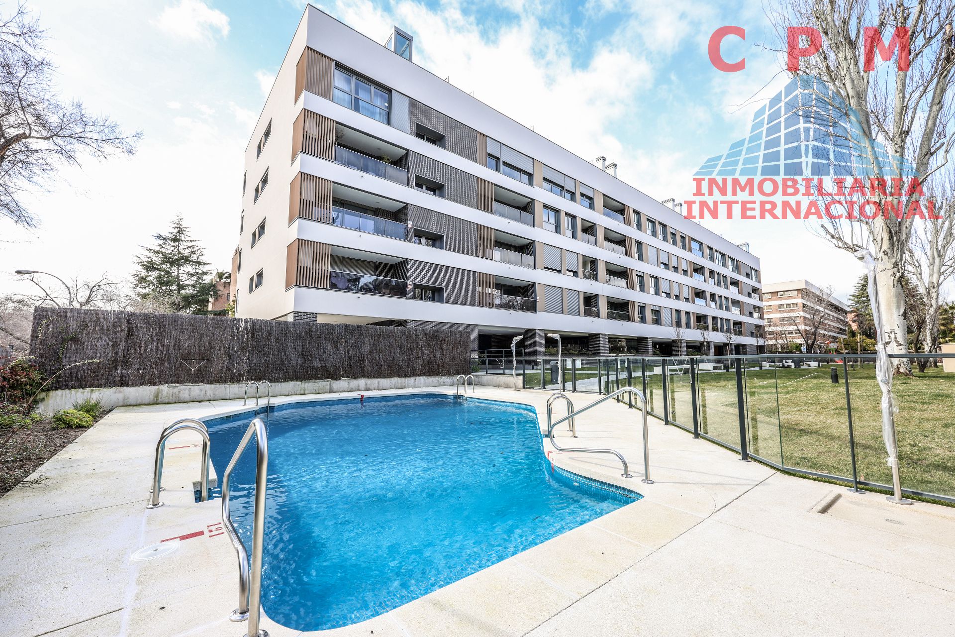 Piscina de Pis de lloguer en  Madrid Capital amb Aire condicionat, Calefacció i Parquet