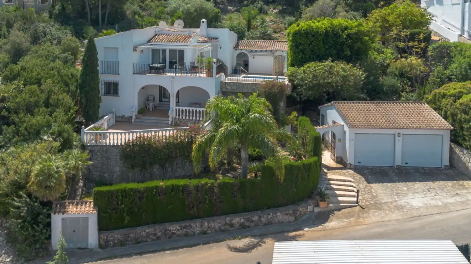 Chalet con piscina en venta en Pego