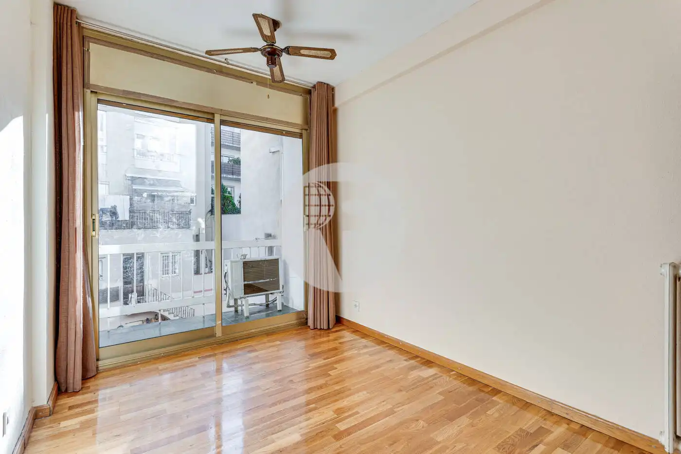 Habitación de Piso en venta en Barcelona con Aire acondicionado, Calefacción y Terraza