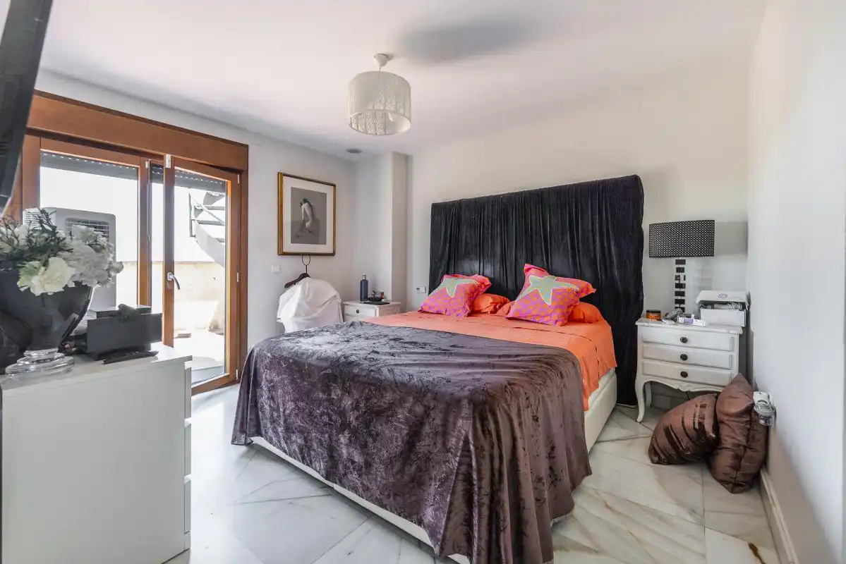 Casa adosada en venta en C. Gutiérrez Canales, Canillejas