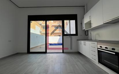 Living room of Single-family semi-detached for sale in El Prat de Llobregat  with Air Conditioner, Terrace and Swimming Pool