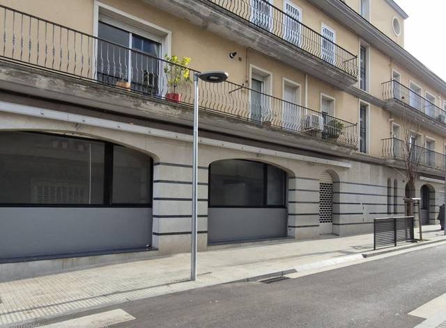 Local comercial en Alquiler en Del Col·Legi en Barri del Centre