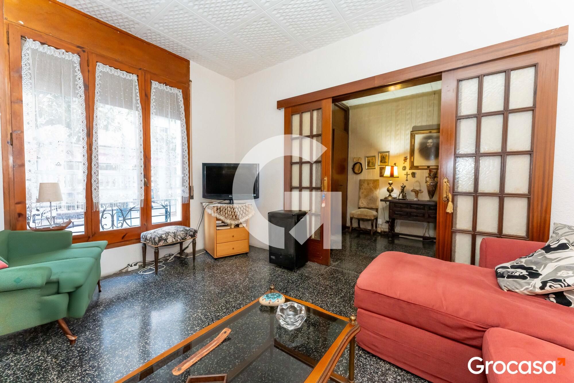 Sala d'estar de Pis en venda en Cornellà de Llobregat amb Jardí privat