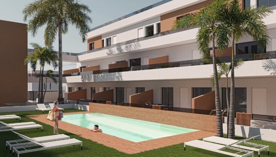 Foto 1 de Apartamento en venta en Pilar de la Horadada ciudad, Alicante
