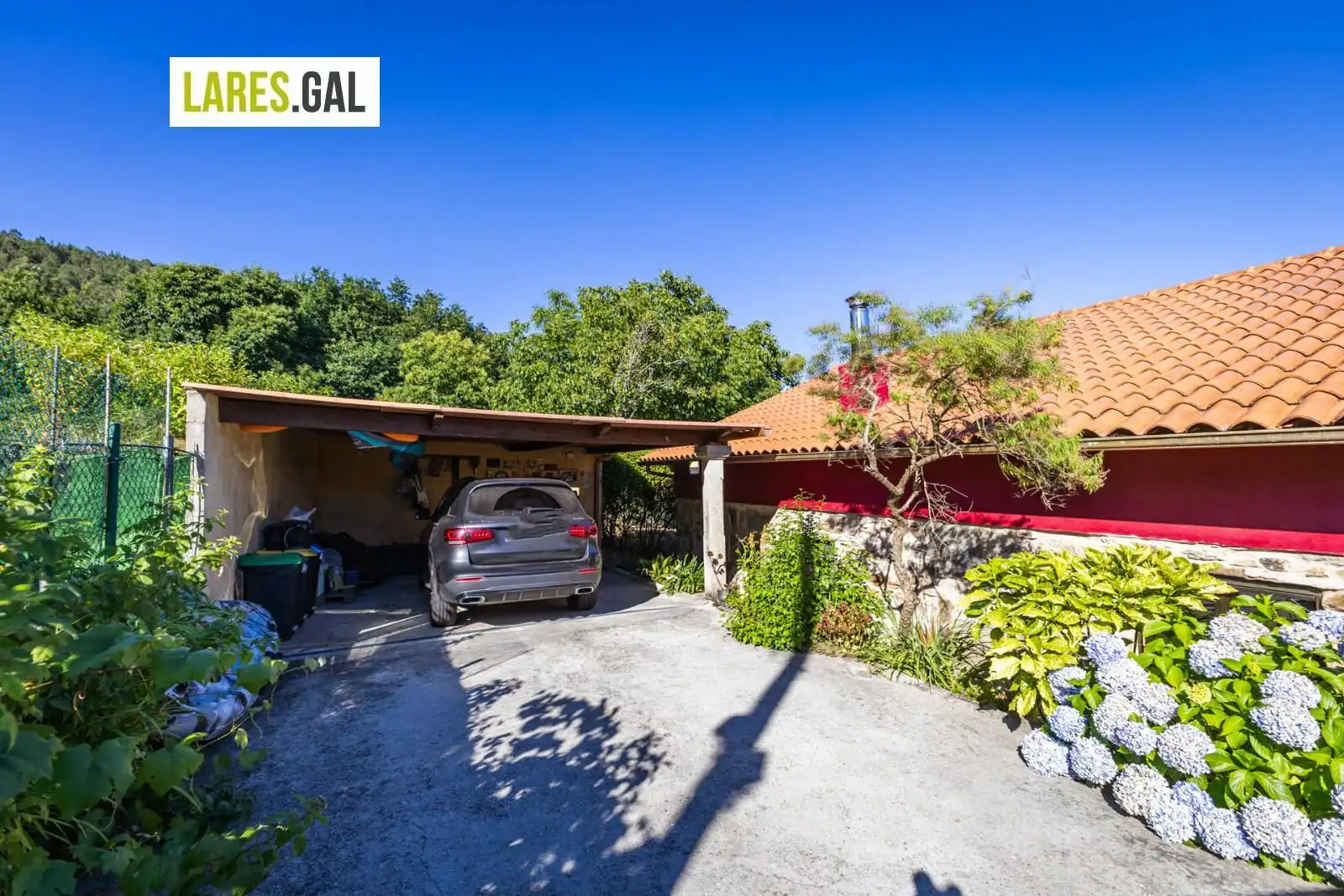 Vista exterior de Casa o xalet en venda en Moaña amb Calefacció, Piscina i Moblat