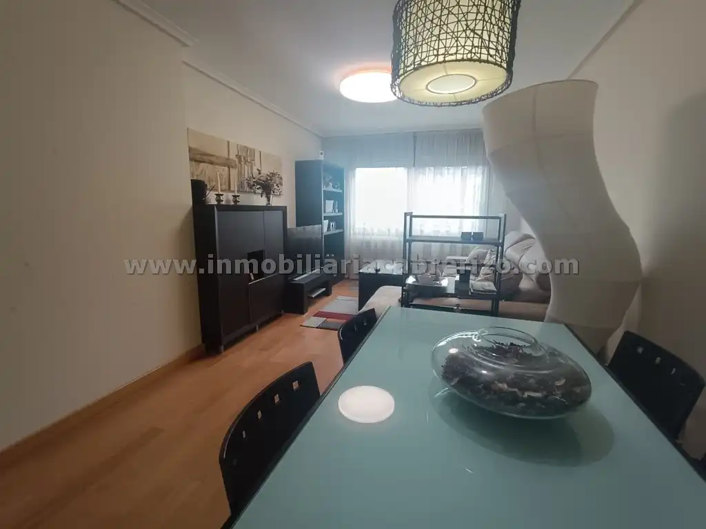 Sala de estar de Apartamento en venta en  Logroño con Aire acondicionado, Calefacción y Parquet