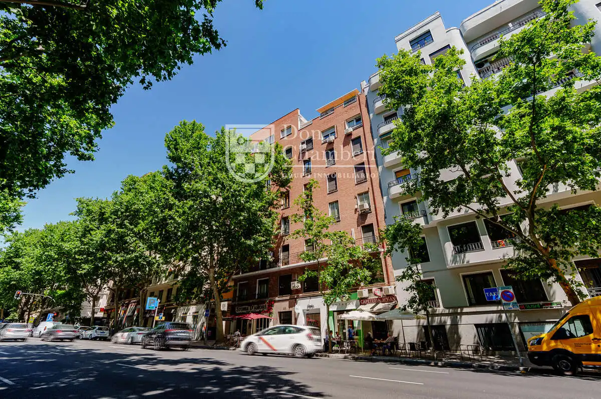 Außenansicht von Wohnung zur Miete in Madrid