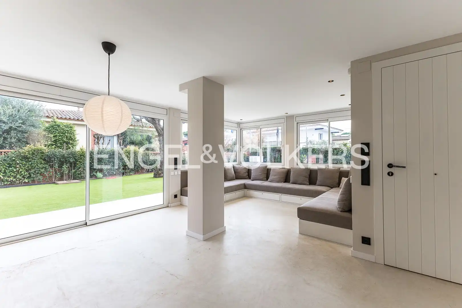 Living room of Houses for rent in Castelldefels  with Air Conditioner, Heating and Private garden