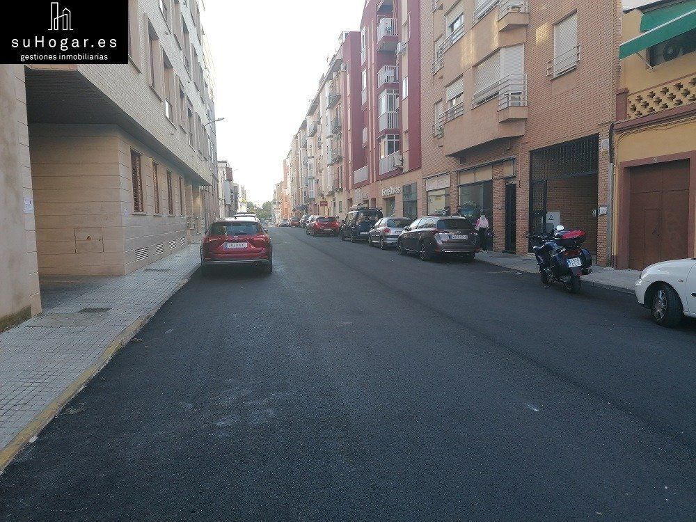 Vista exterior de Apartament de lloguer en Badajoz Capital amb Terrassa i Balcó