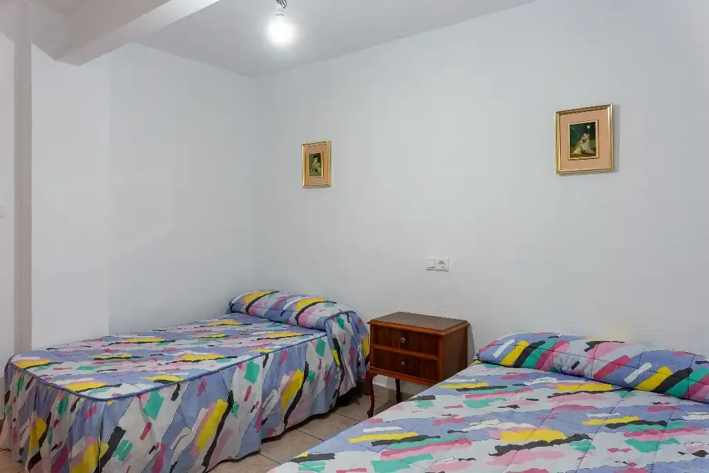Habitación de Casa o chalet en venta en Castalla con Jardín privado, Piscina y Amueblado