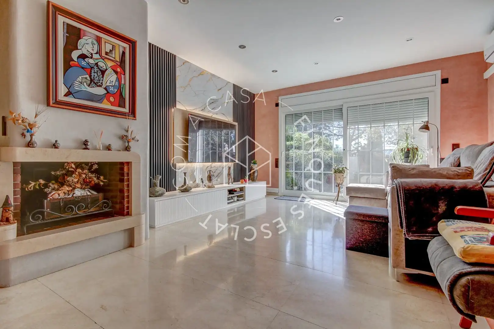 Detached homes for sale in Sant Llorenç d'Hortons