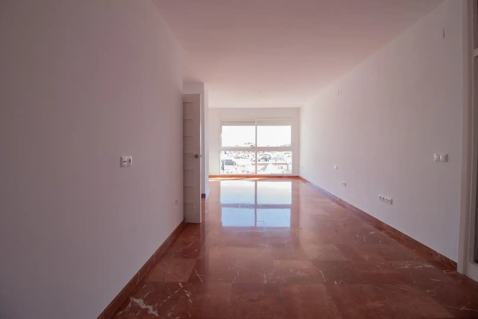 Flat for rent in Sevilla  with Air Conditioner and Heating