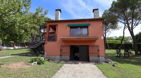 Casa independiente con gran jardín en venta en Moià