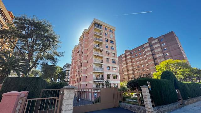 Piso en Venta en Carrer de Moncofa en Zona Avenida del Mar