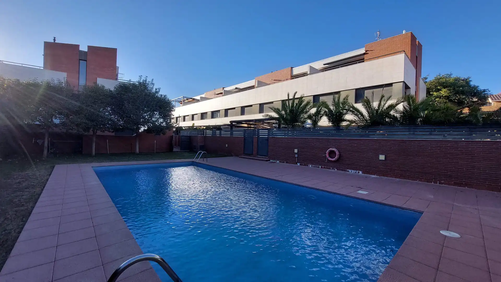 Piscina de Casa adosada en venta en Salou con Aire acondicionado, Calefacción y Jardín privado