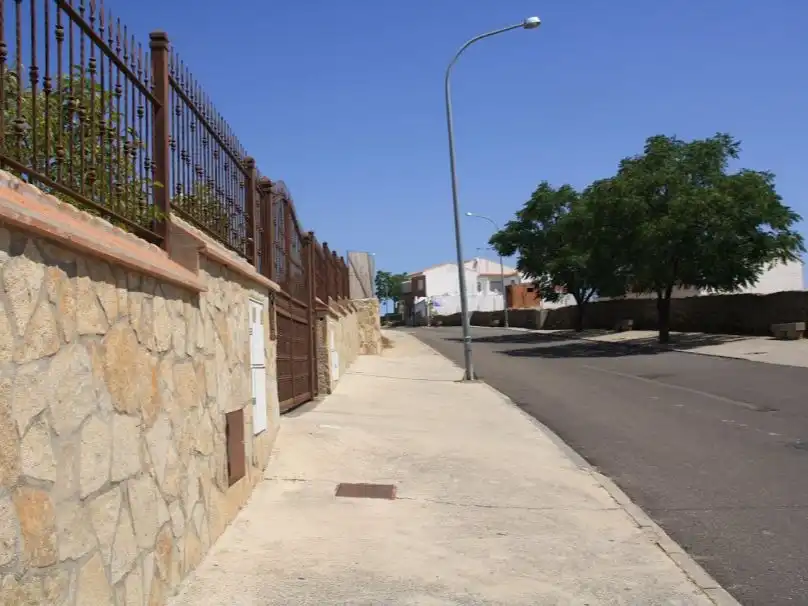 Vista exterior de Residencial en venda en Valdeverdeja