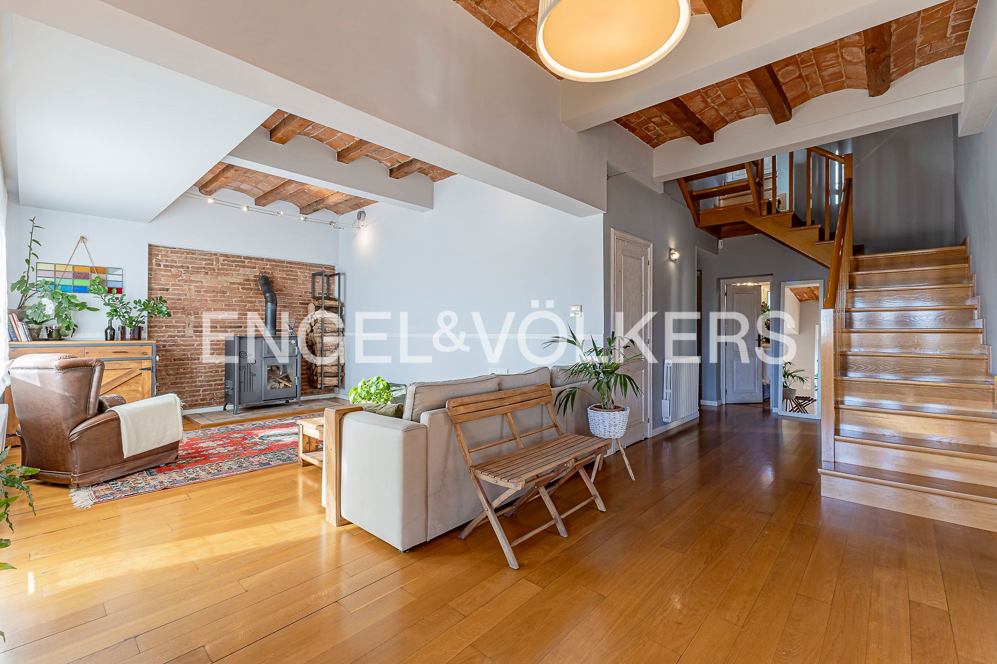 Living room of Duplex for sale in  Barcelona Capital  with Air Conditioner, Heating and Private garden