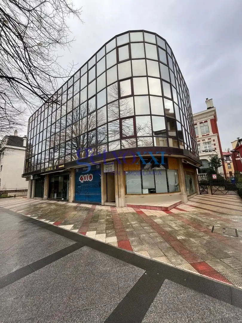 Vista exterior de Oficina de alquiler en Getxo  con Aire acondicionado, Calefacción y Amueblado