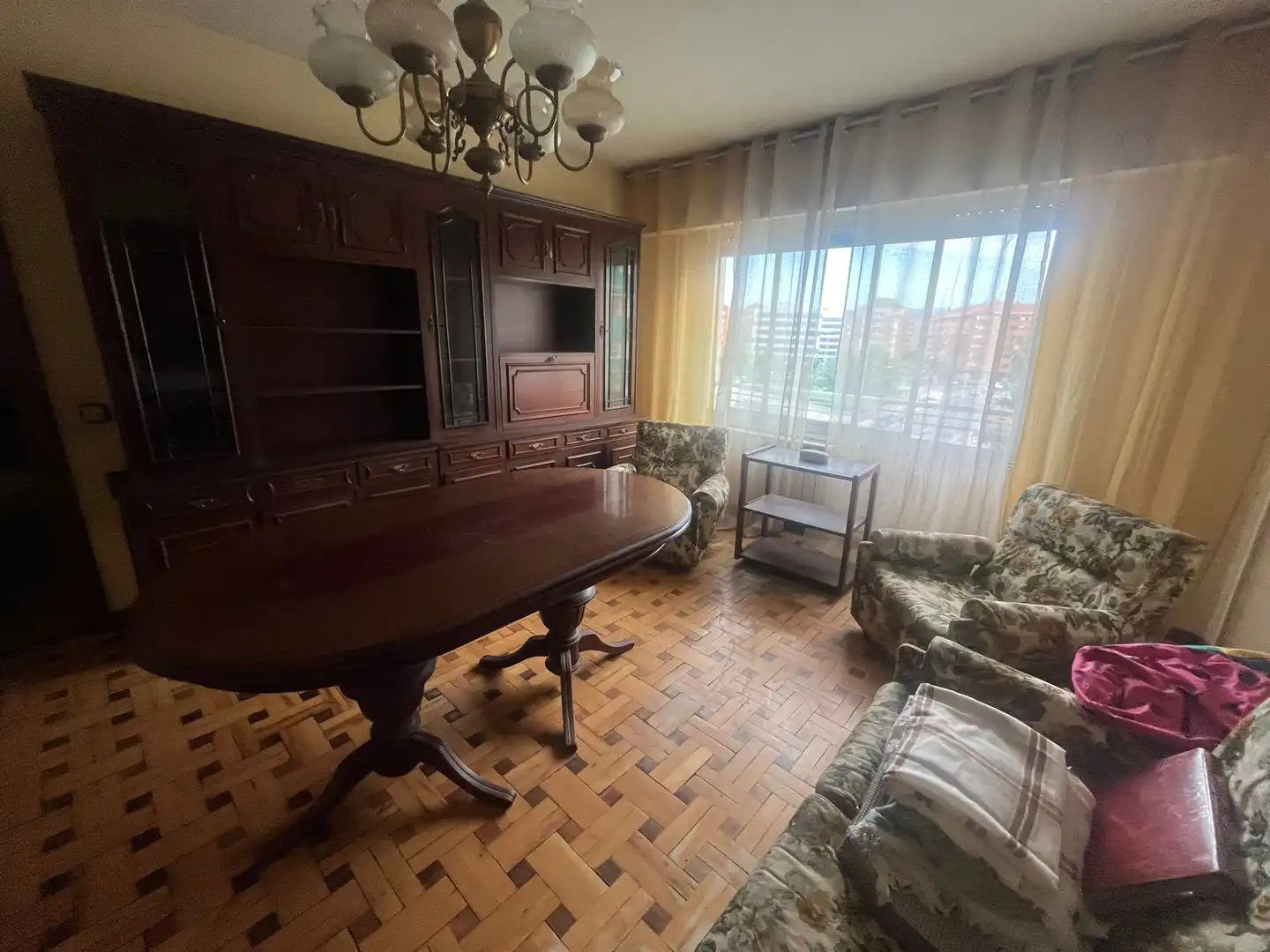 Sala d'estar de Pis en venda en  Logroño amb Calefacció i Moblat