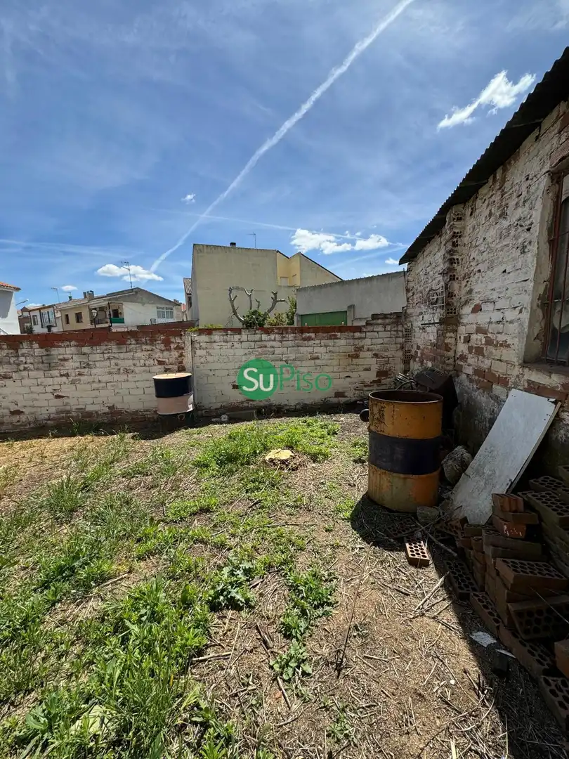 Casa adosada en venta en Avenida Rufino Rubio, 9, Yeles