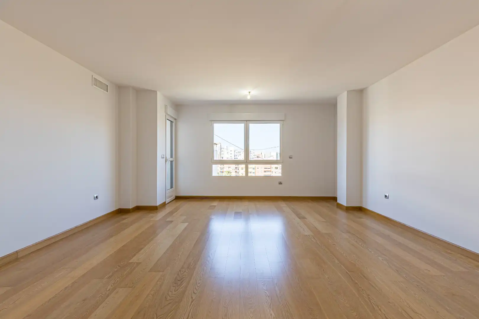 Flat for sale in Avenida Reina Victoria Eugenia, 2, Alameda
