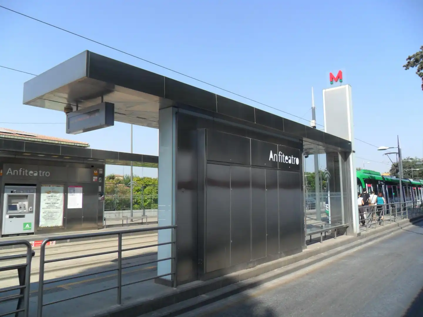Außenansicht von Dachboden zur Miete in Maracena mit Terrasse, Abstellraum und Möbliert