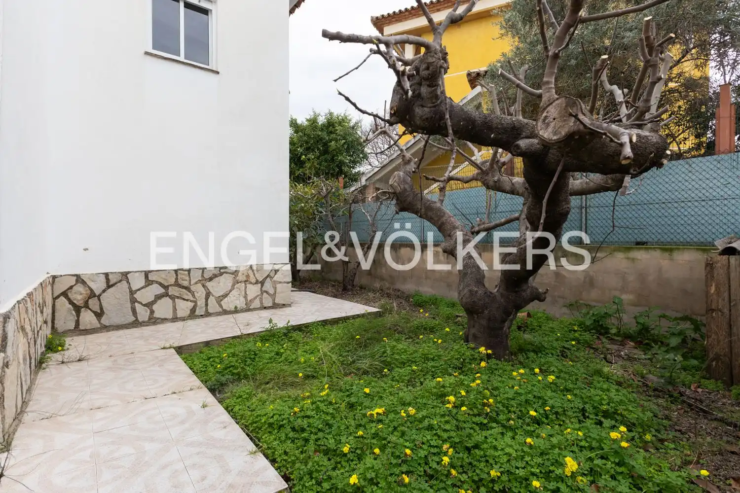 Casa o xalet en venda en Oliva amb Calefacció, Jardí privat i Terrassa
