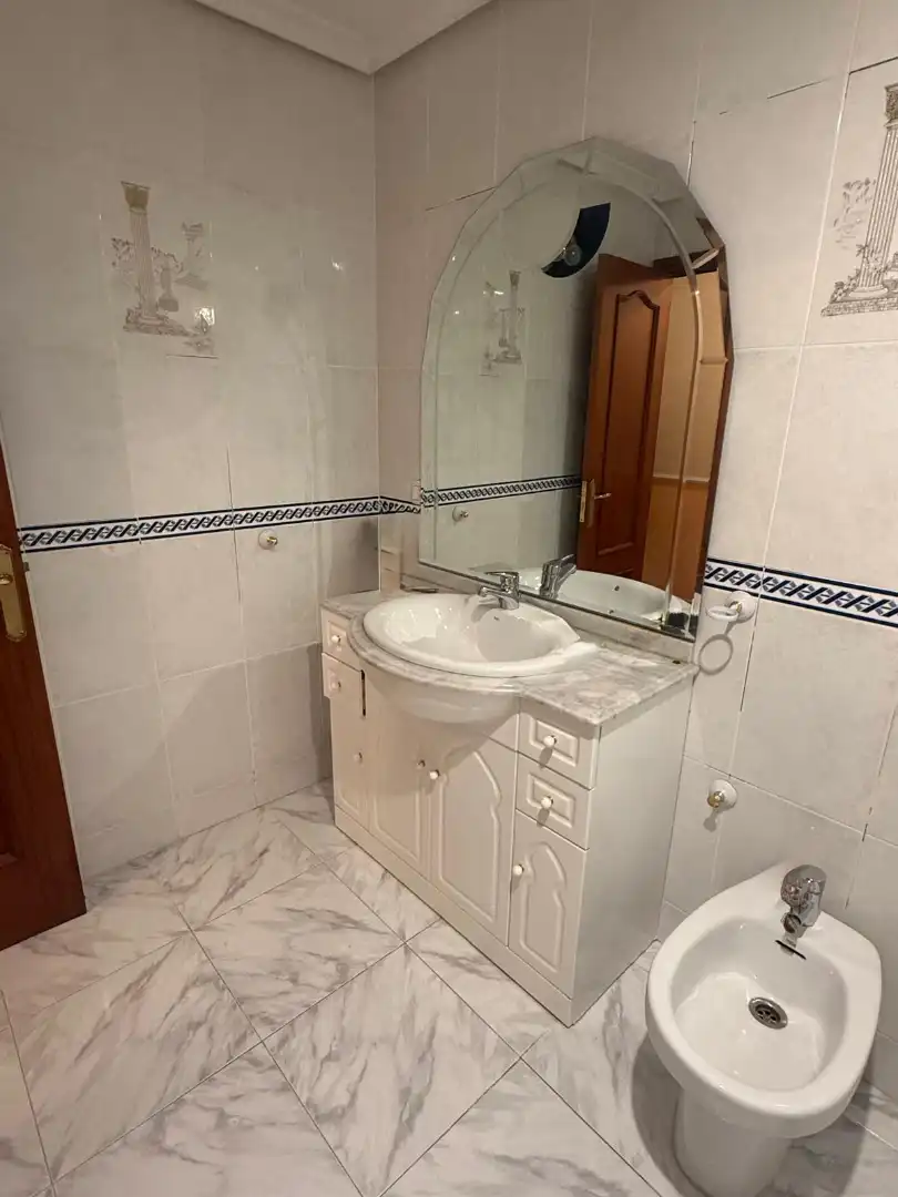 Bathroom of Duplexes for sale in Ciudad Real  with Air Conditioner, Heating and Terrace