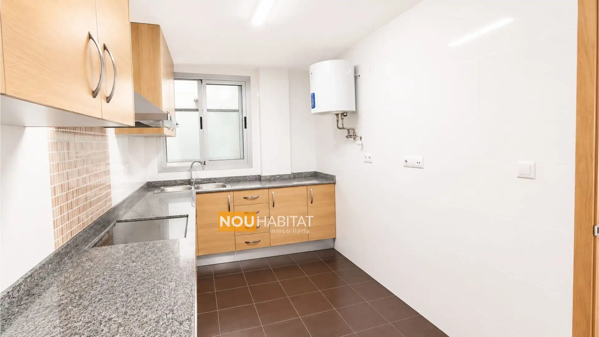 Cuina de Planta baixa en venda en Montserrat amb Aire condicionat, Terrassa i Traster