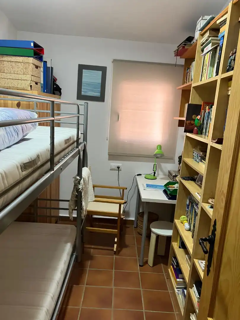 Habitación de Casa o chalet en venta en La Puebla de Cazalla con Jardín privado y Alarma