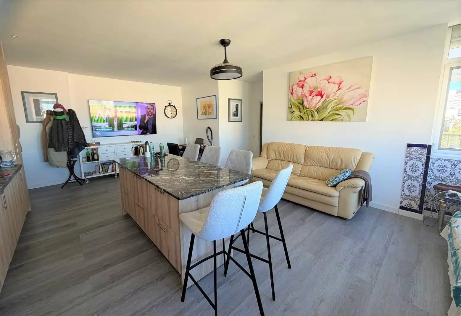 Sala de estar de Apartamento en venta en Torremolinos con Aire acondicionado y Amueblado
