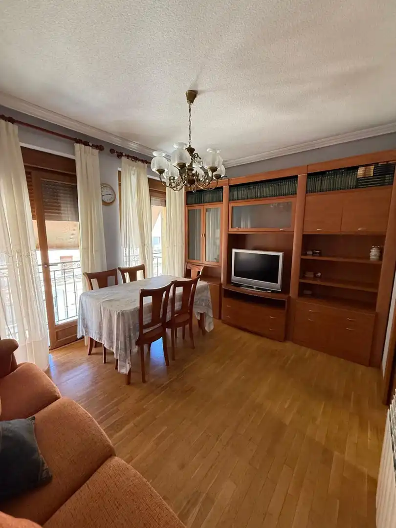 Dining room of Flat for rent in Salamanca  with Air Conditioner, Heating and Parquet flooring
