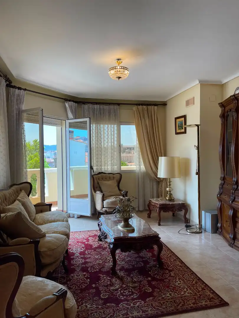 Sala d'estar de Casa o xalet en venda en Plasencia amb Aire condicionat, Calefacció i Jardí privat