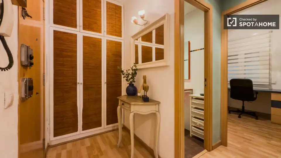 Flat for share in Sant Andreu