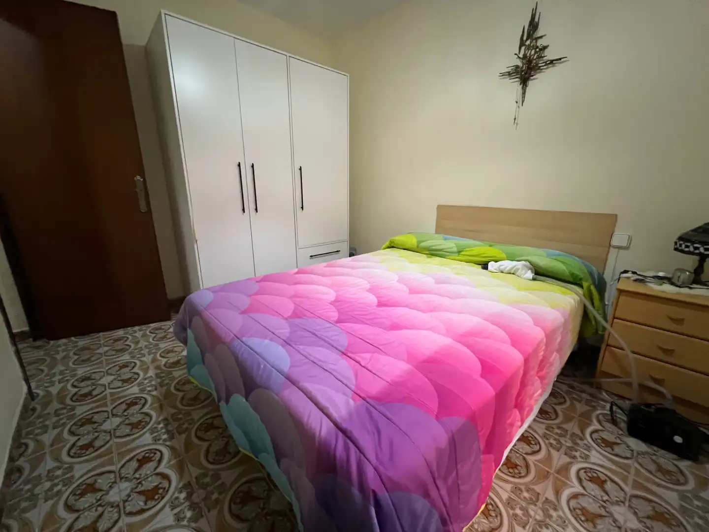 Schlafzimmer von Erdgeschoss zum Verkauf in Tarragona mit Klimaanlage, Privatgarten und Terrasse