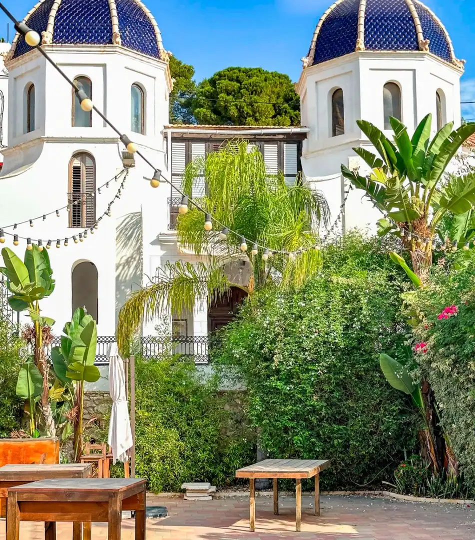 Außenansicht von Gebäude zum Verkauf in Altea