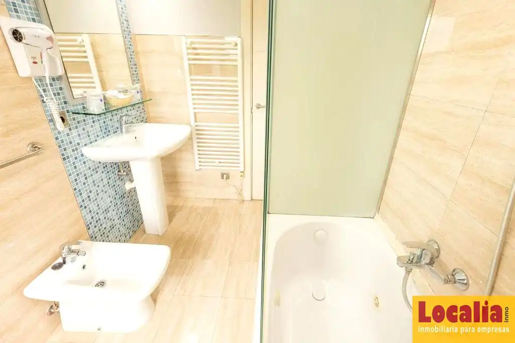 Baño de Edificio en venta en Torrelavega 