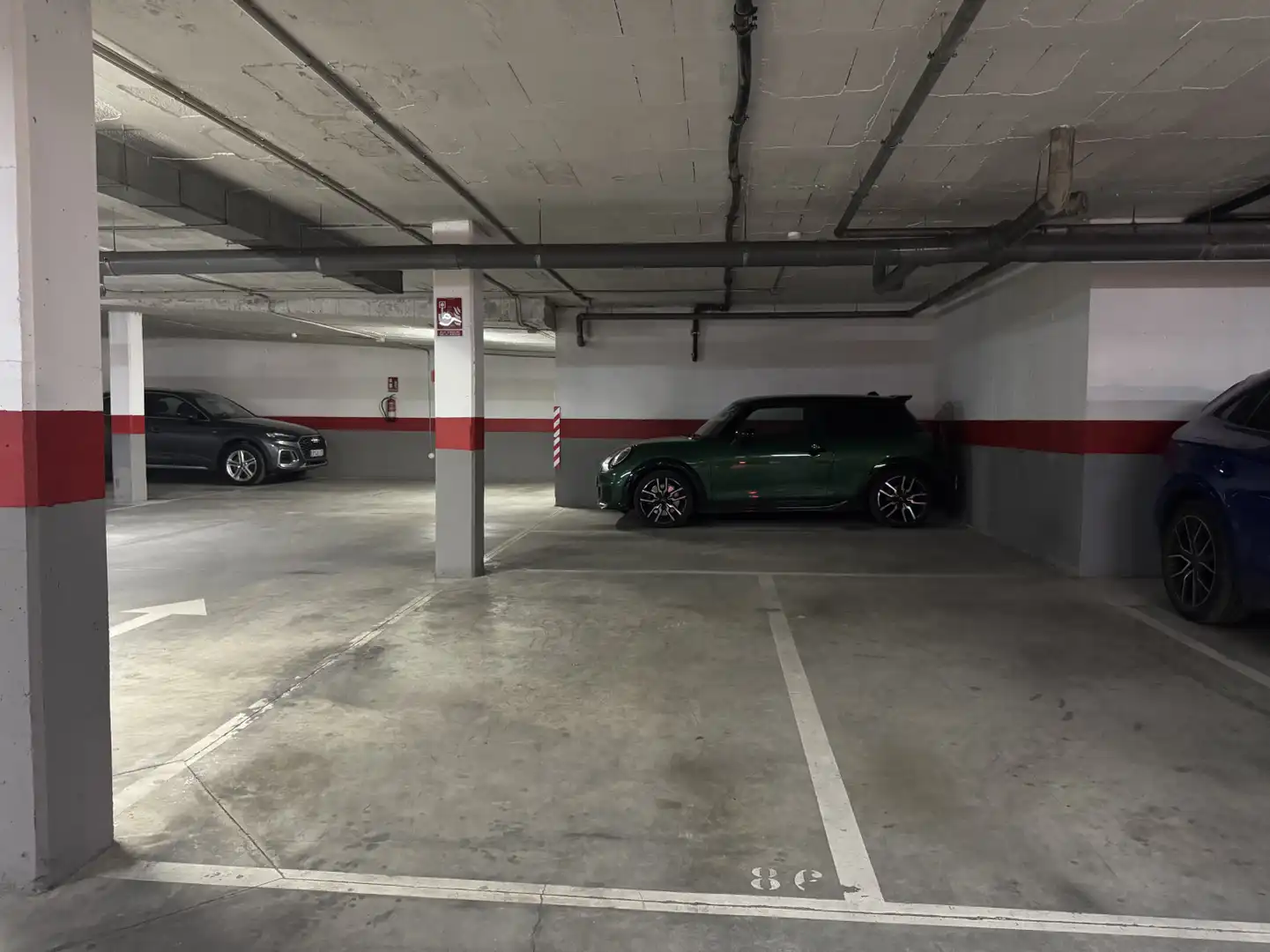 Aparcament de Pis en venda en Málaga amb Aire condicionat, Jardí privat i Terrassa