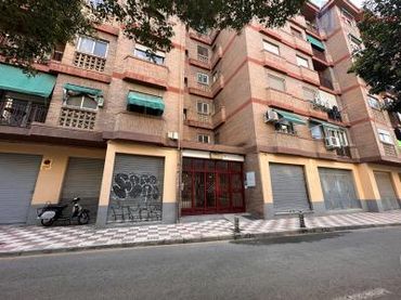 Piso con balcón en venta en PEPITA SERRADOR 3