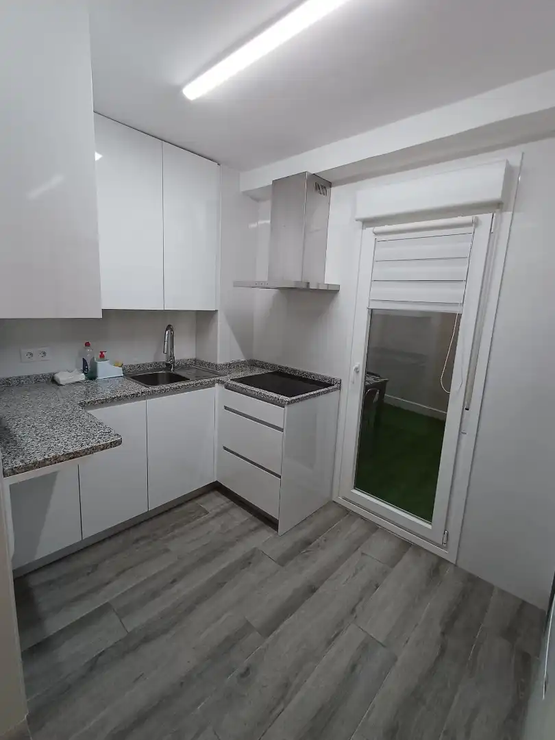 Cocina de Piso para compartir en Leganés con Jardín privado, Parquet y Trastero