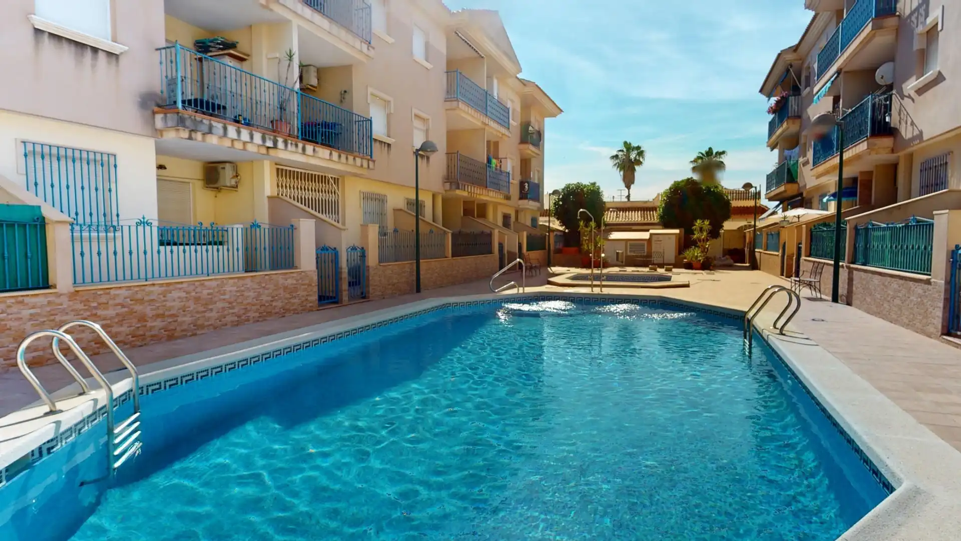 Piscina de Planta baja en venta en Los Alcázares con Terraza, Piscina y Balcón