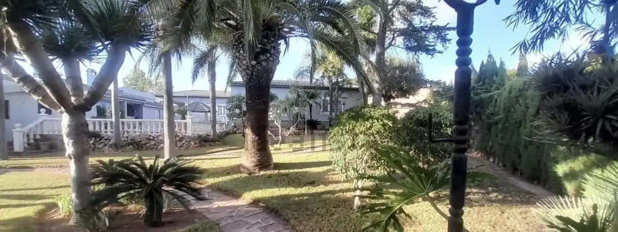 Vista exterior de Casa o chalet en venta en Paterna con Aire acondicionado, Calefacción y Jardín privado