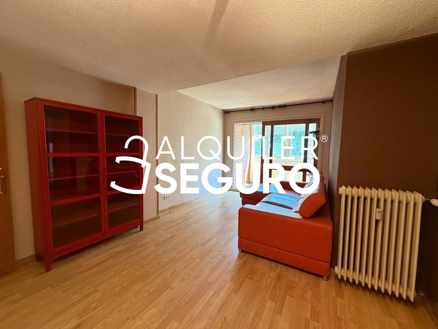 Sala d'estar de Pis de lloguer en Madrid amb Calefacció, Terrassa i Moblat